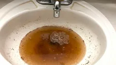 Wie Sie eine Verstopfung im Lavabo beseitigen: effektive Methoden